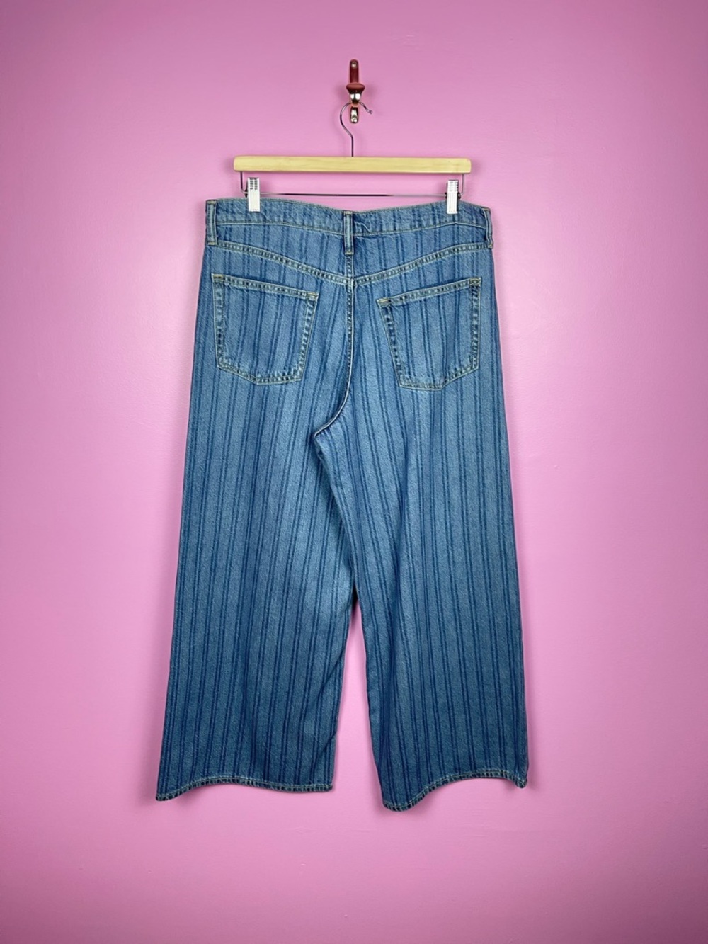 GAP UltraSoft Baggy Jeans Indigo Stripe Mid Rise Tencel Blend Women’s 31 Short - Picture 10 of 16